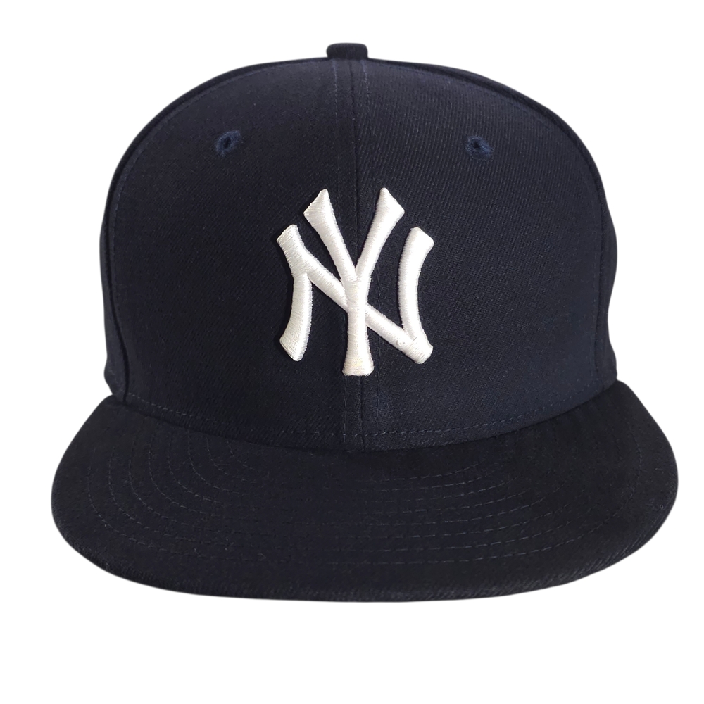 New York Yankees Navy Blue Fitted Cap with White Embroidered NY